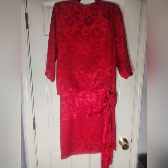 Vintage Silk Studio 10Red 100% SILK  3/4 SleeveTie Hips Buttons Back WomenDress - Picture 1 of 9